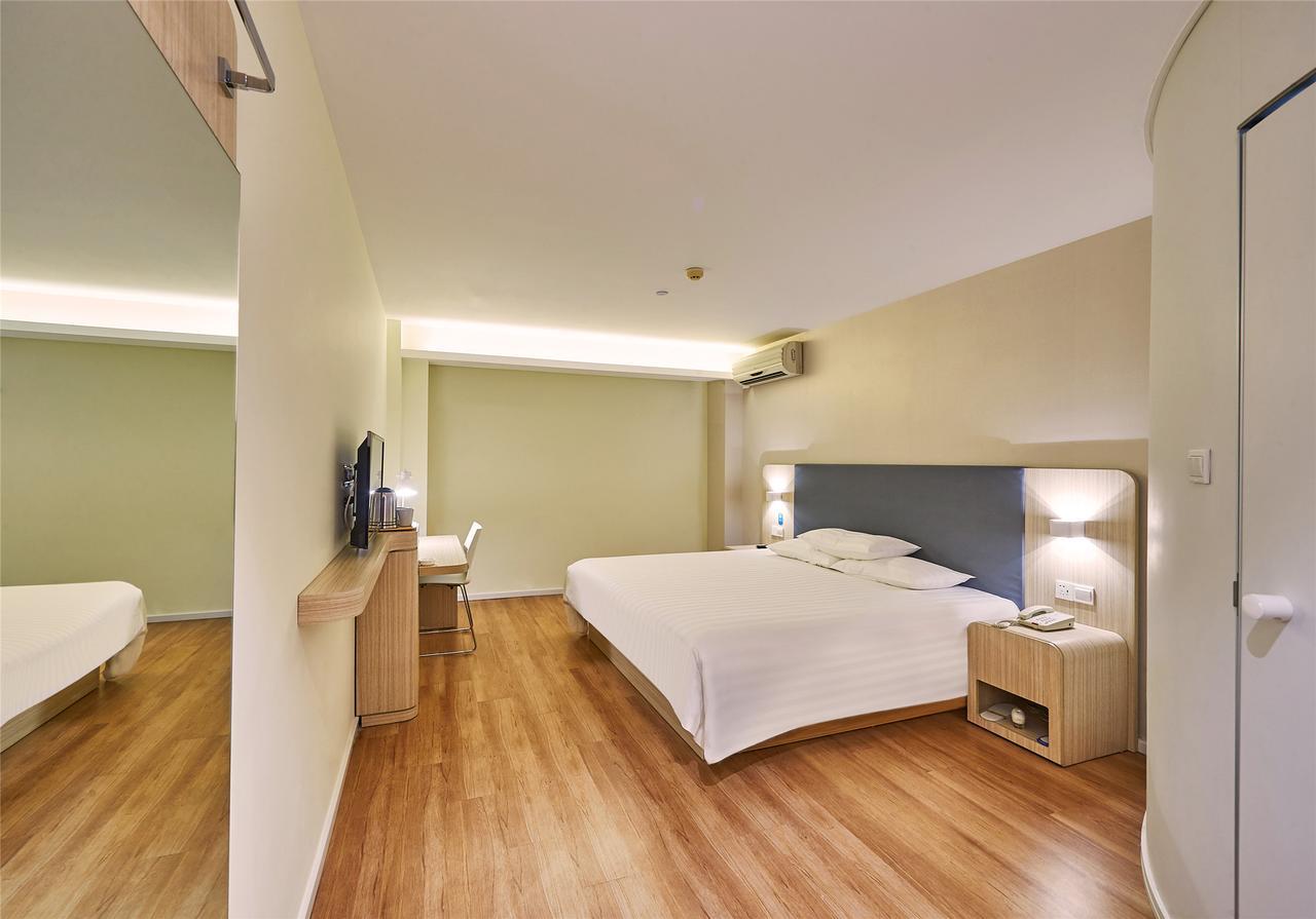 Hanting Hotel Qingdao Zhanqiao Railway Station Εξωτερικό φωτογραφία